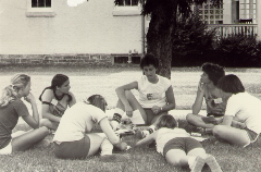 GIrls huddle